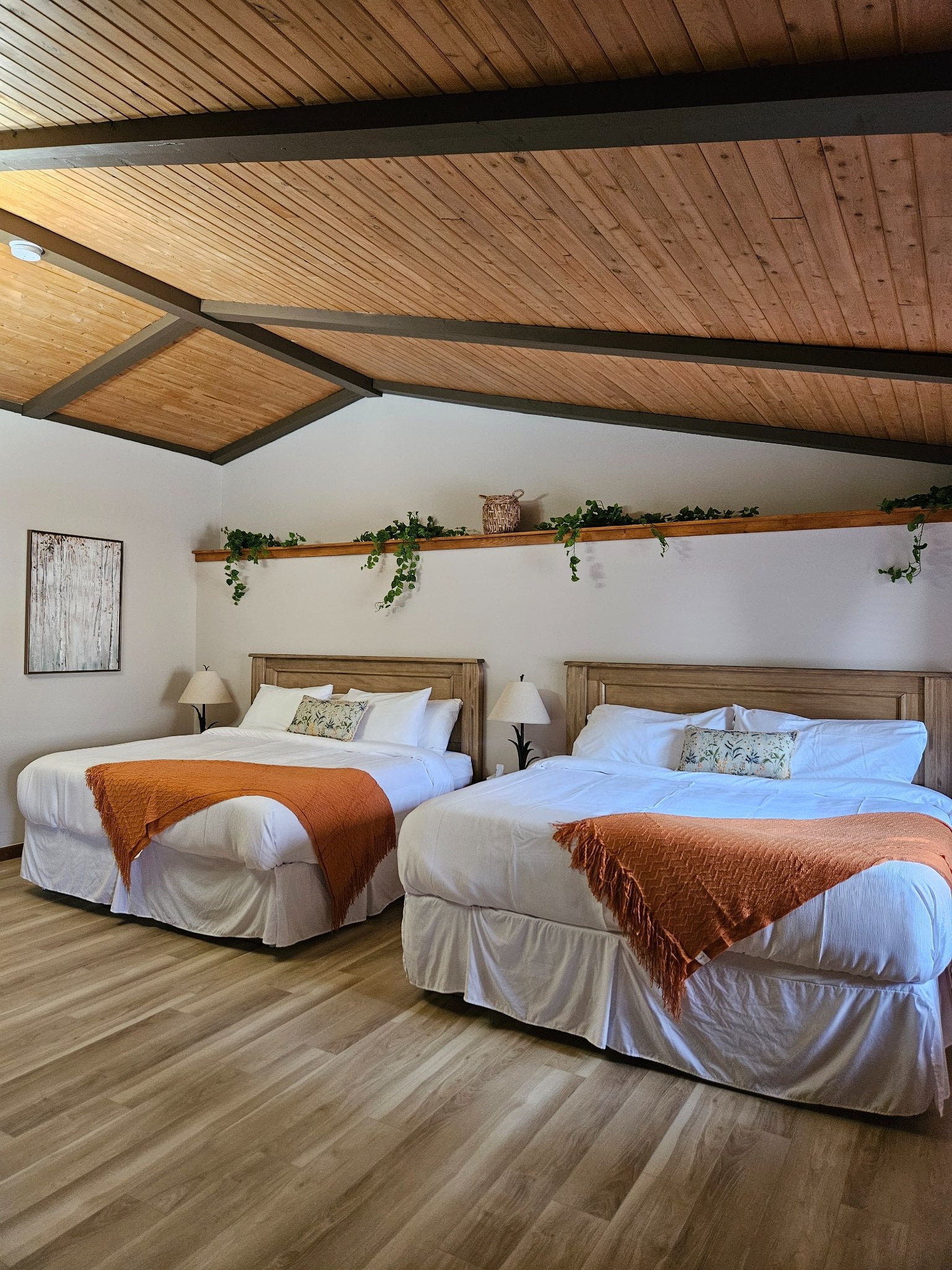 Open-Concept Chalet – Renovated
