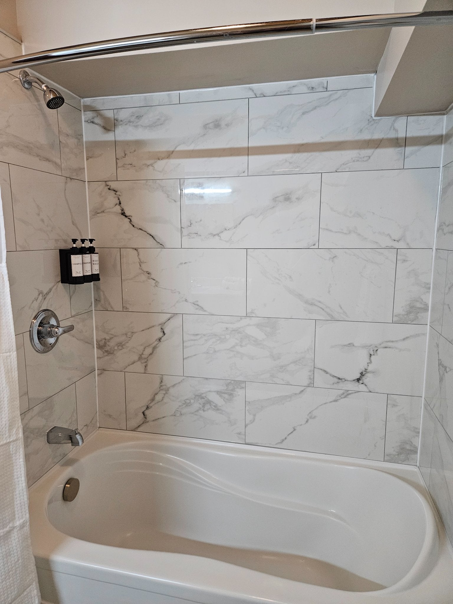 Open-Concept Chalet – Renovated